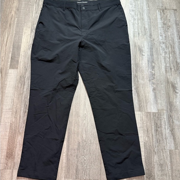 Banana Republic Other - Banana Republic Slim-Fit Tech Pants - True
Black (40x30) casual pants